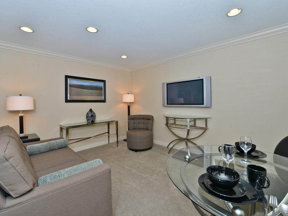 Chancellor Lakeside Apartments Gold Coast Dış mekan fotoğraf