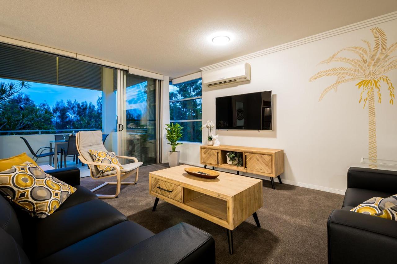 Chancellor Lakeside Apartments Gold Coast Dış mekan fotoğraf