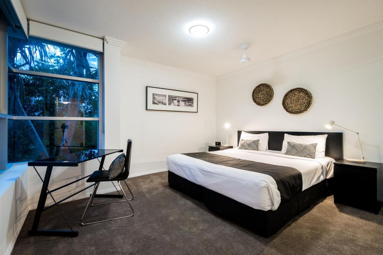Chancellor Lakeside Apartments Gold Coast Dış mekan fotoğraf